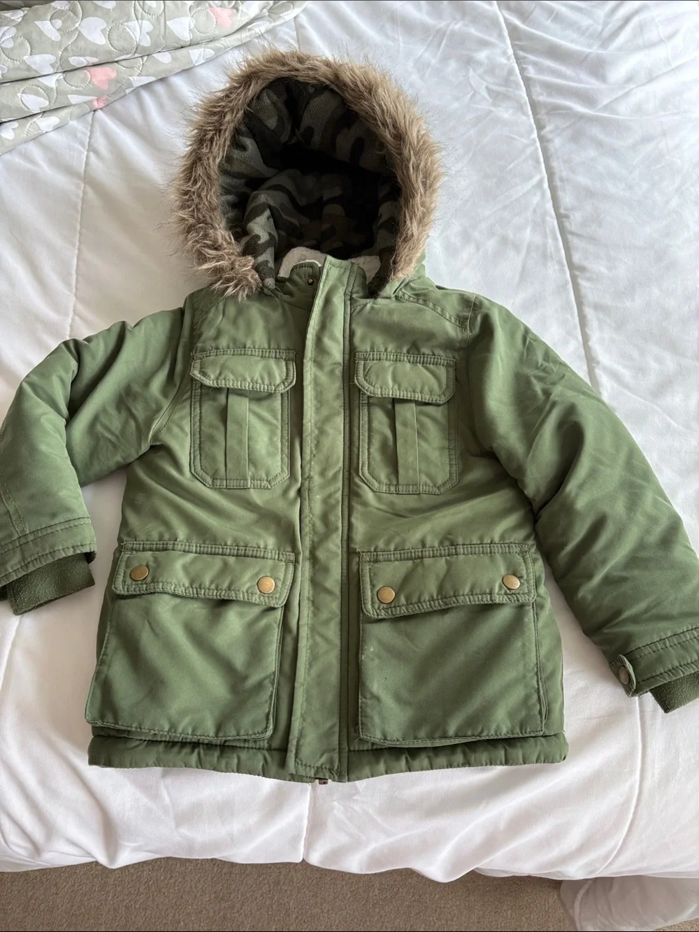 Carter's Olive Green Hooded Puffer Jacket with Faux Fur Trim size 5/6